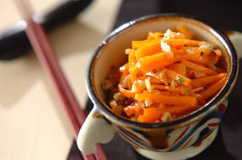 ニンジンのガーリック甘酢和え