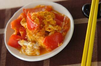 スピード中華副菜！トマトのオイスター炒め