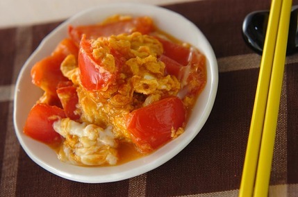 スピード中華副菜！トマトのオイスター炒め