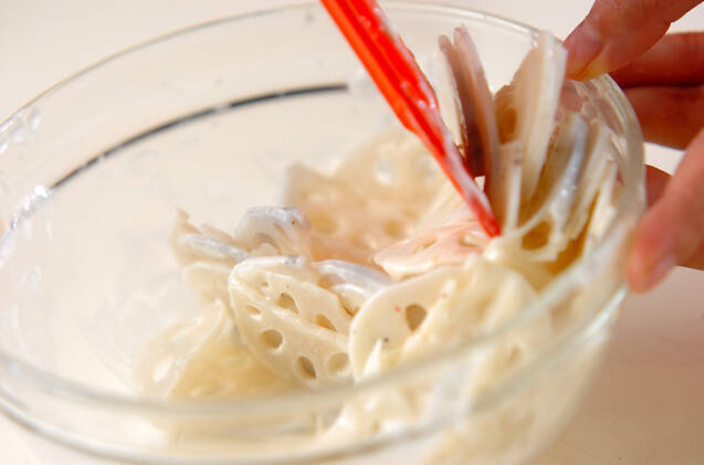 レンコンのレモンサラダの作り方の手順4