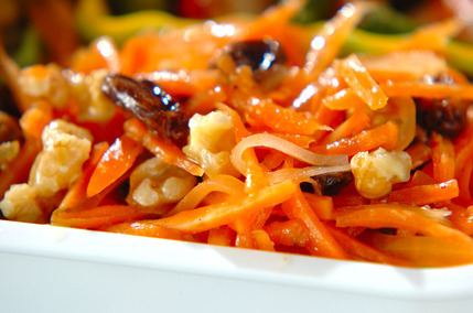 ニンジンレーズンサラダ