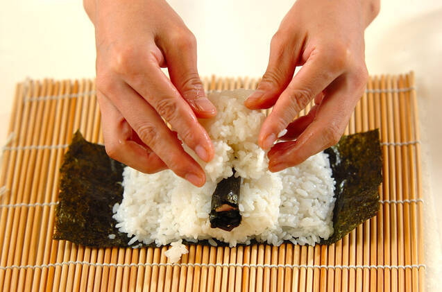 コアラちゃんデコ巻き寿司の作り方の手順11