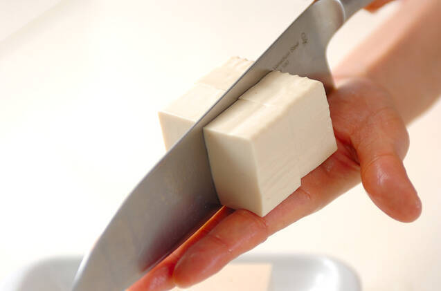 ジャコ豆腐サラダの作り方の手順1