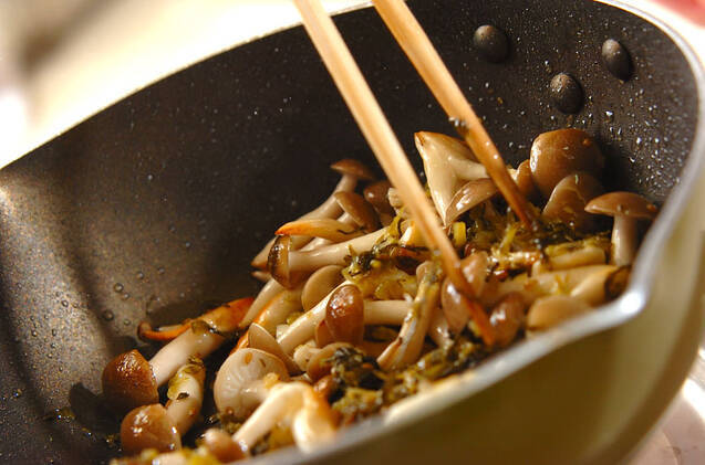 高菜のクリームパスタの作り方の手順3