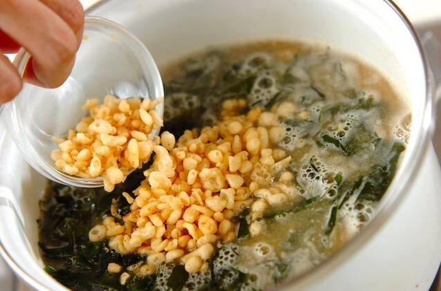 納豆とワカメのみそ汁の作り方の手順3