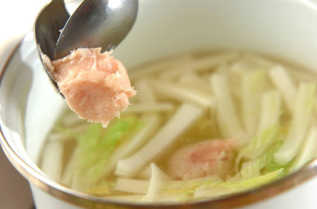 鶏団子と白菜の中華スープの作り方の手順3