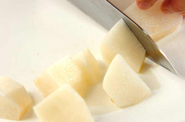 シャキシャキ梨のゴマ風味サラダの作り方の手順1