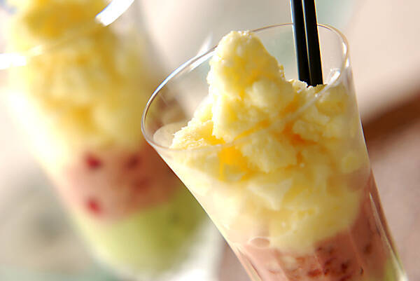 フローズンフルーツヨーグルト