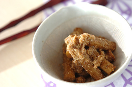 たたきゴボウのゴマ酢和え