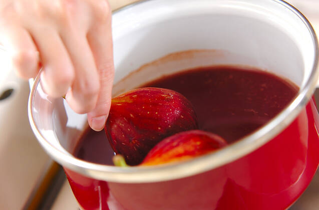 イチジクの赤ワイン煮の作り方の手順2