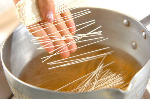 とろろ昆布入りにゅうめんの作り方の手順1