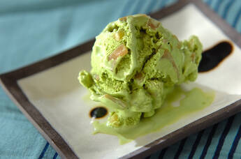 八つ橋入り抹茶栗アイス