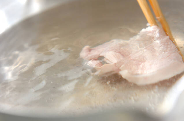 ゆで豚のゴマ酢うどんの作り方の手順5