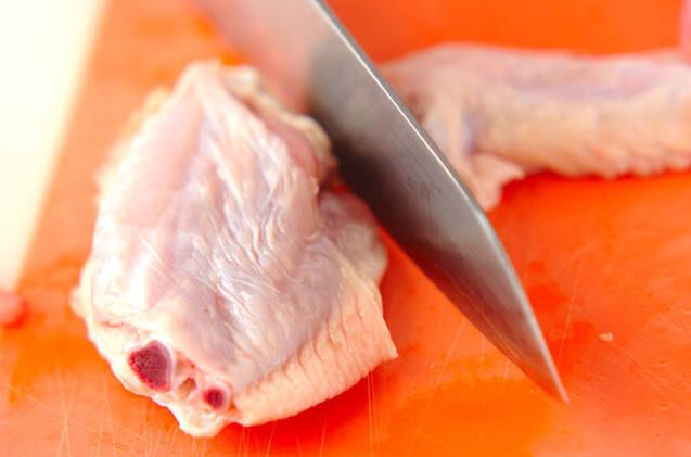 手羽先と大根のピリ辛みそ煮込みの作り方の手順2