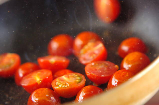 プチトマトのミニオムレツの作り方の手順5