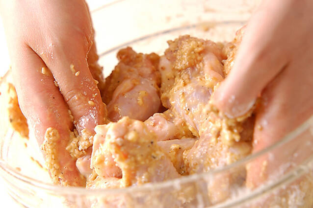 フライドチキンの作り方の手順3