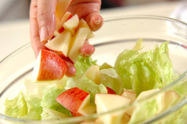 レタスとリンゴのサラダの作り方の手順5