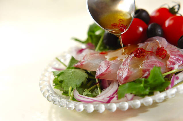 鯛と紫玉ネギのカルパッチョの作り方の手順5