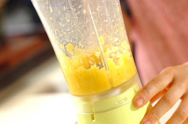 マンゴー寒天の作り方の手順1