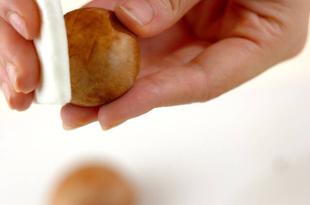 ブラウンマッシュルームのセゴビア風の作り方の手順1