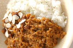 牛ひき肉のドライカレー