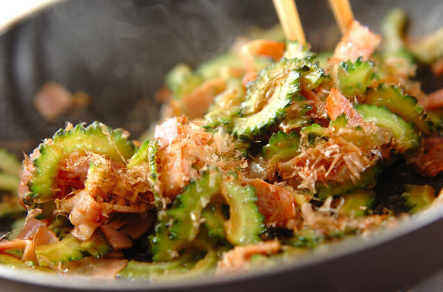 ゴーヤとベーコンのおかか炒めの作り方の手順4