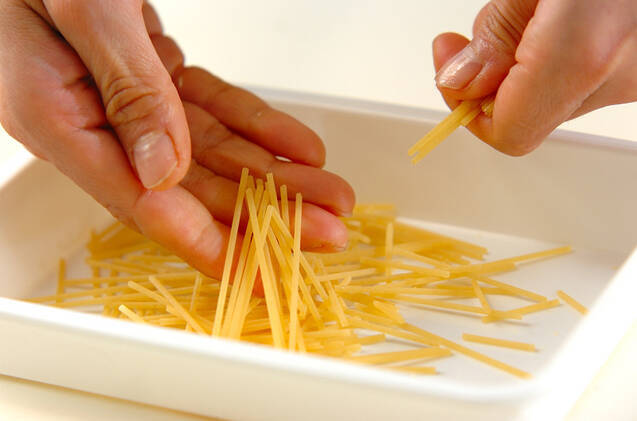 パスタでパエリアの作り方の手順1