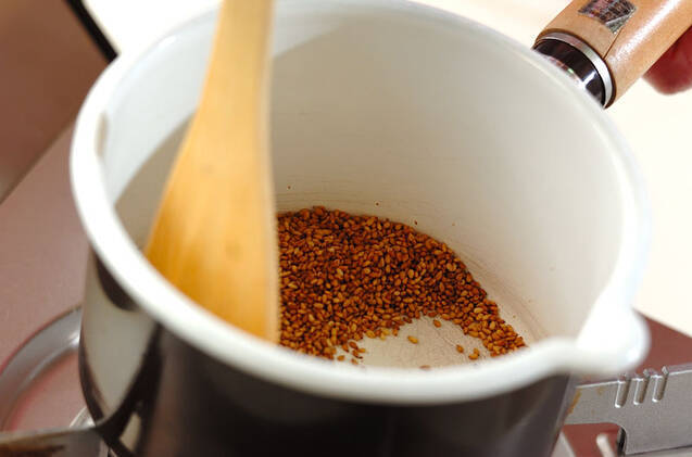 ゴマジンジャーふりかけの作り方の手順1