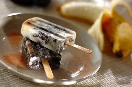 バナナ＆チョコクッキーのアイスキャンディー