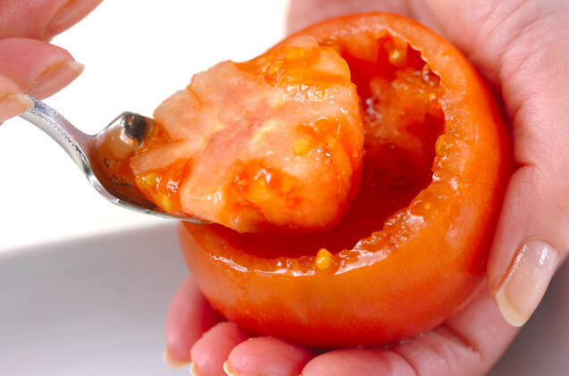 トマトのサラダの作り方の手順1