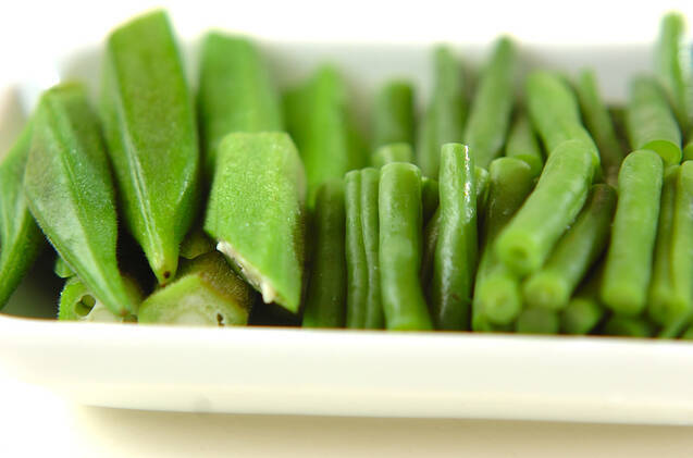 インゲンとオクラのゴマみそ和えの作り方の手順3