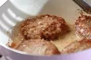 失敗しない煮込みハンバーグ 簡単絶品！の作り方3