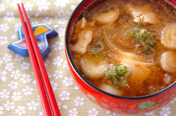 豆腐のゴマみそ汁