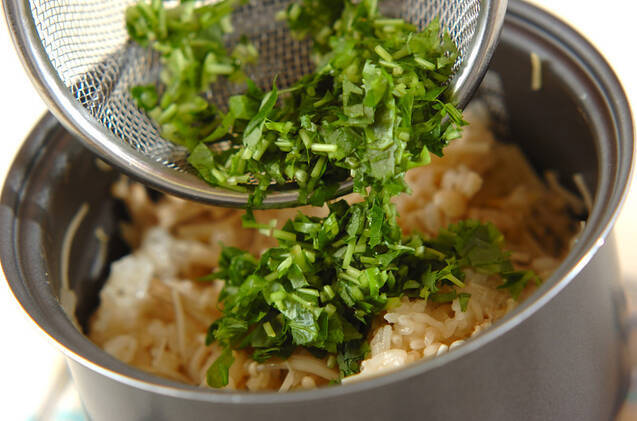 エノキのシンプル炊き込みご飯の作り方の手順4