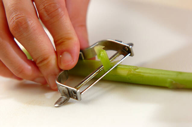 アスパラとエノキのベーコン巻きの作り方の手順1