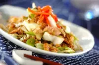 キャベツと天かすの炒め物