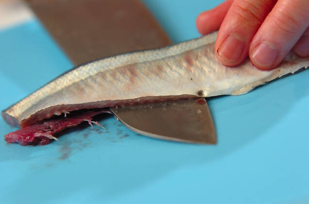 サンマのカラッと揚げの作り方の手順1