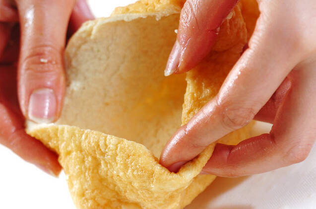 春の油揚げ包み煮の作り方の手順1