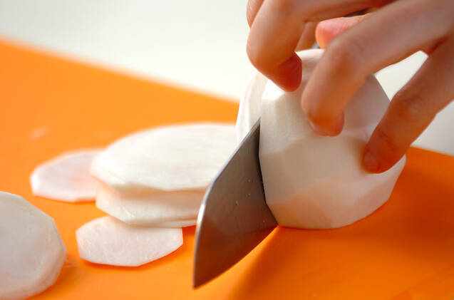 カブのカルパッチョの作り方の手順1