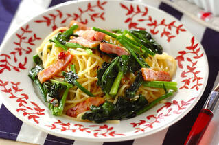シンプルが一番！ホウレン草とベーコンのパスタ