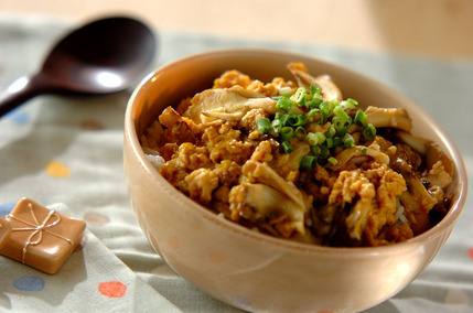 マイタケのそぼろ丼