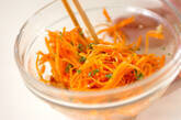 ニンジンとアーモンドのサラダの作り方2