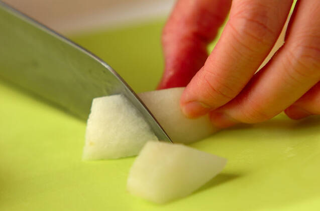 梨のシャキシャキサラダの作り方の手順1