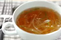 せん切り野菜のスープ