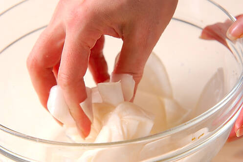 カブの甘酢和えの作り方の手順1