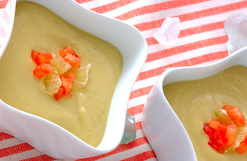 「アボカドスープ」人気レシピ19選！簡単に冷製もホットもできあがり♩の画像