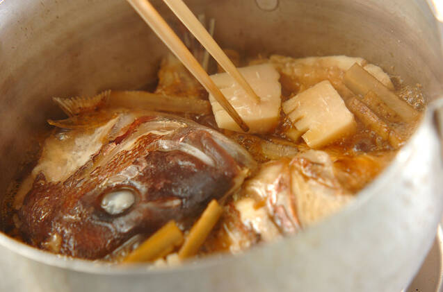 鯛のアラ炊きゴボウ添えの作り方の手順6
