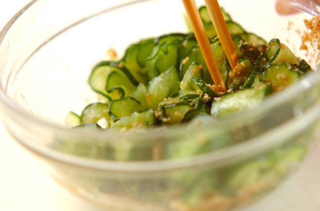 キュウリと大葉のゴマ酢和えの作り方の手順4