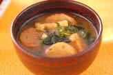 油揚げと麩のみそ汁