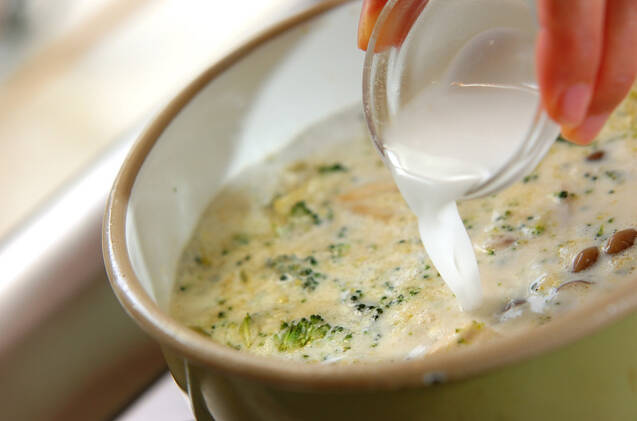 ブロッコリーとシメジのスープの作り方の手順7